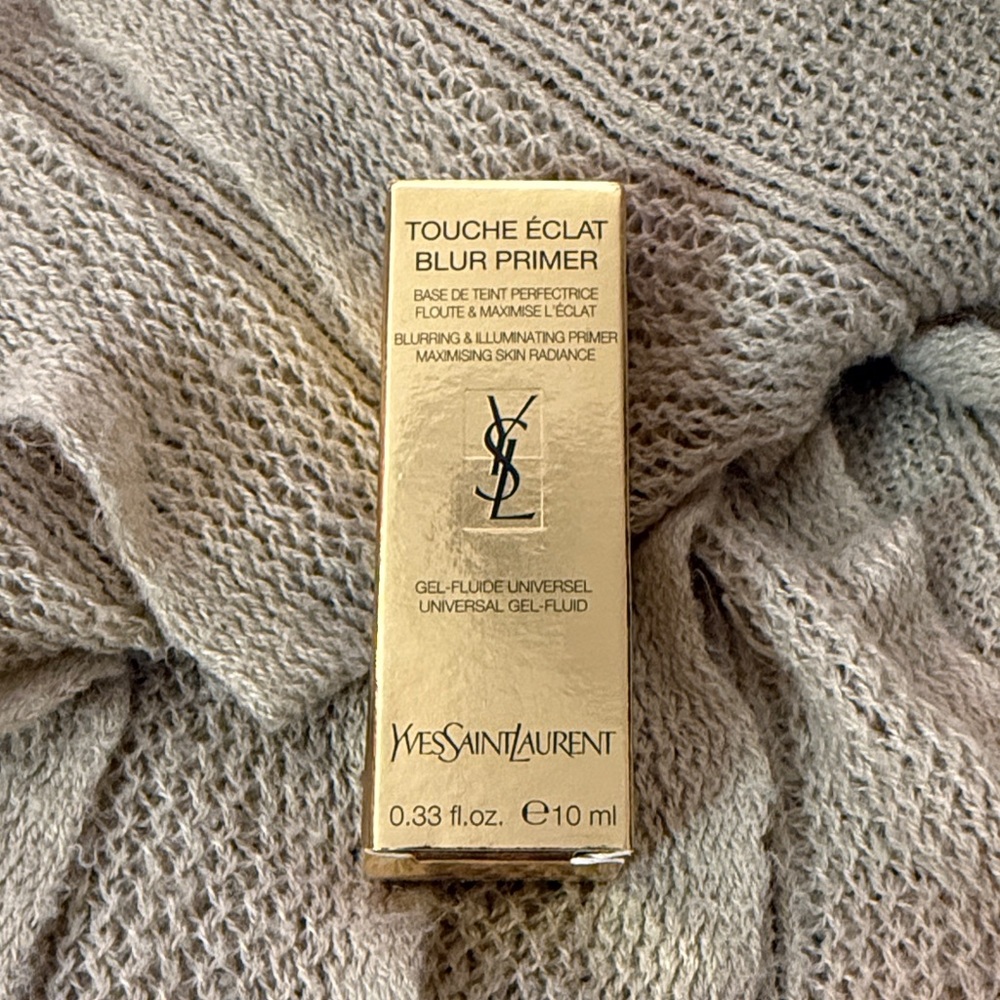Yves Saint Laurent Touche Éclat Blur Primer in Gold